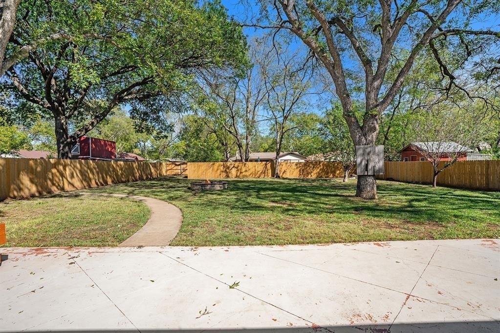 Glen Rose Ave, Cleburne, TX 76033