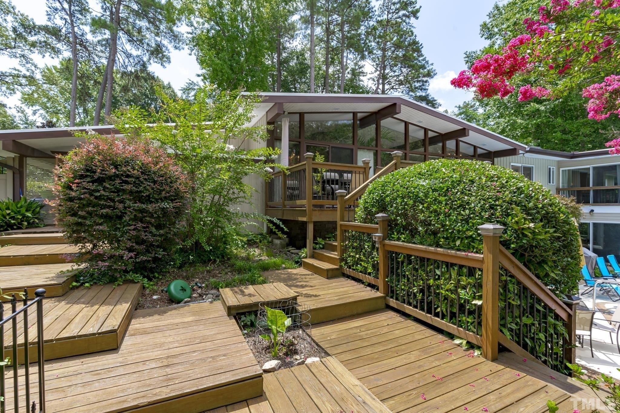 Coronado Dr, Raleigh, NC 27609