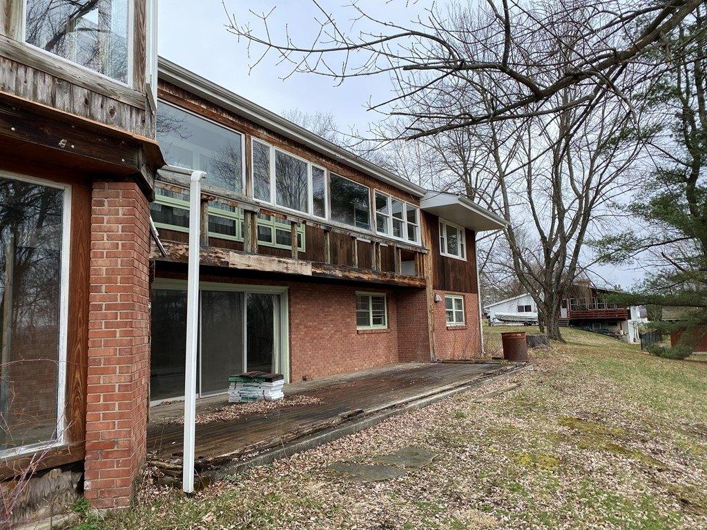 Courtly Cir, Owego, NY 13827