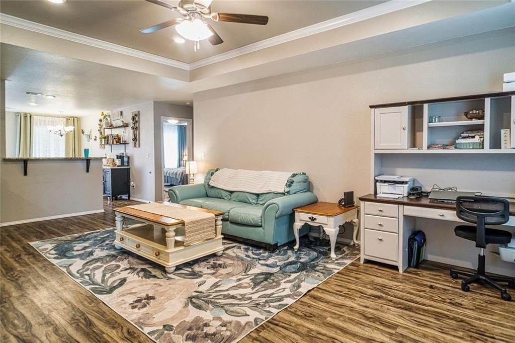 Brook St, Gentry, AR 72734