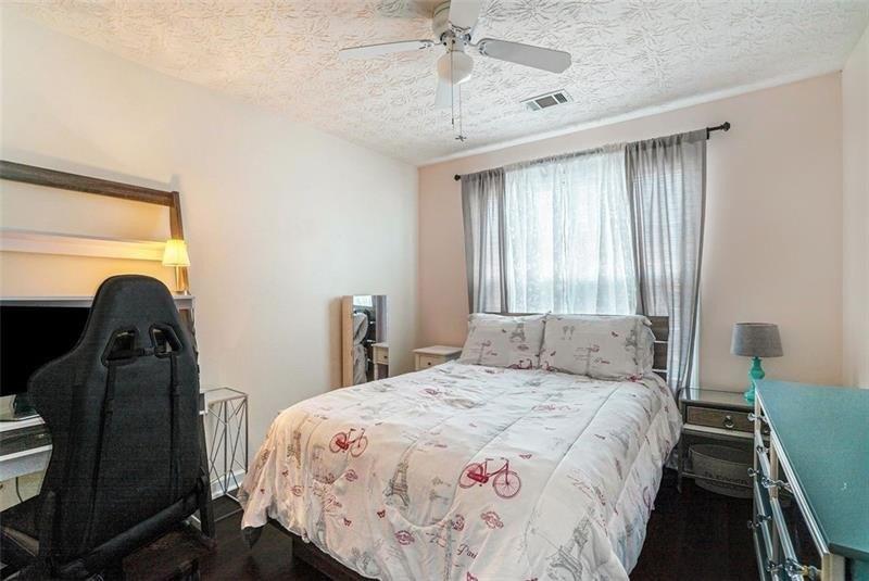 Chatham Park Dr, Lawrenceville, GA 30046