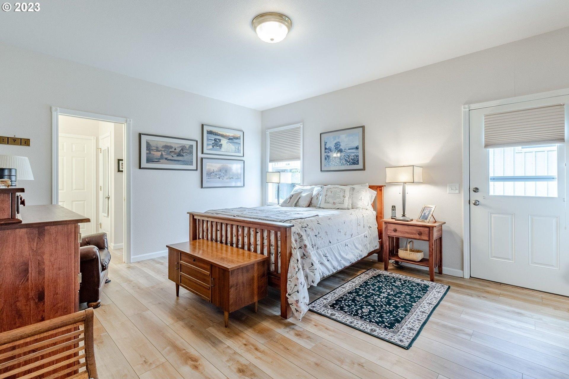 Lake Wood Dr, Eugene, OR 97408