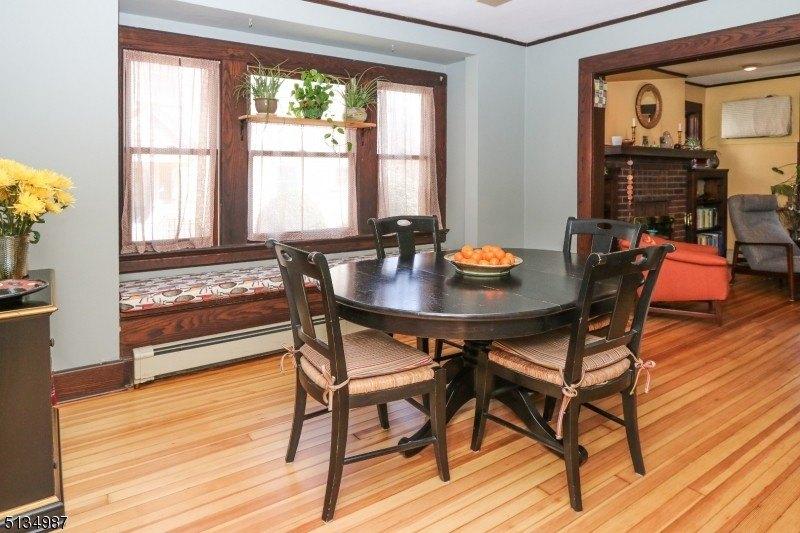Park Ave, Verona, NJ 07044