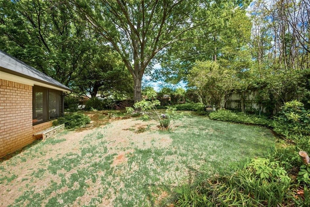 Mercury Dr, Grapevine, TX 76051