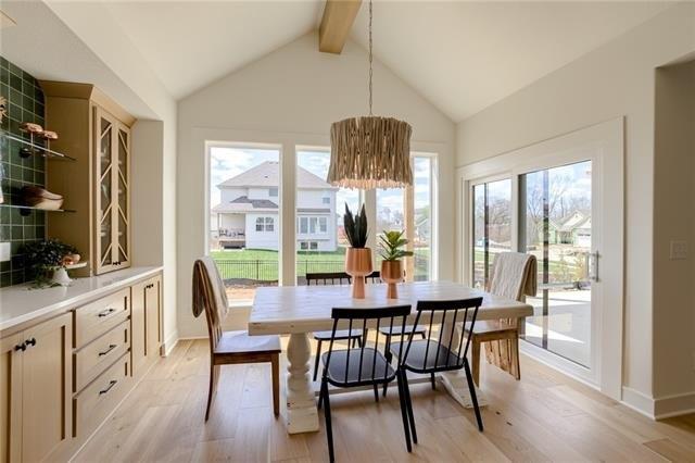 W 174th Ter, Overland Park, KS 66221