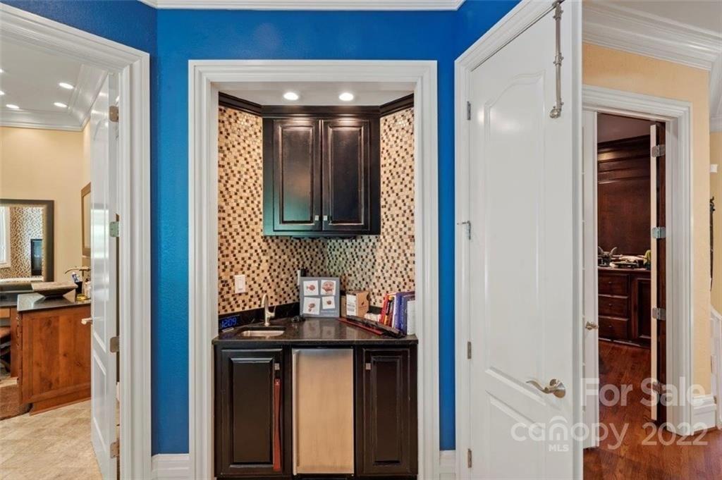 Town Harbour Rd, Cornelius, NC 28031