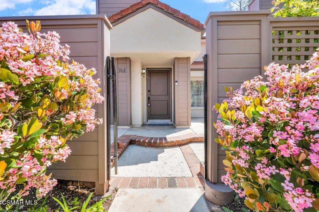 Via Colinas, Westlake Village, CA 91362