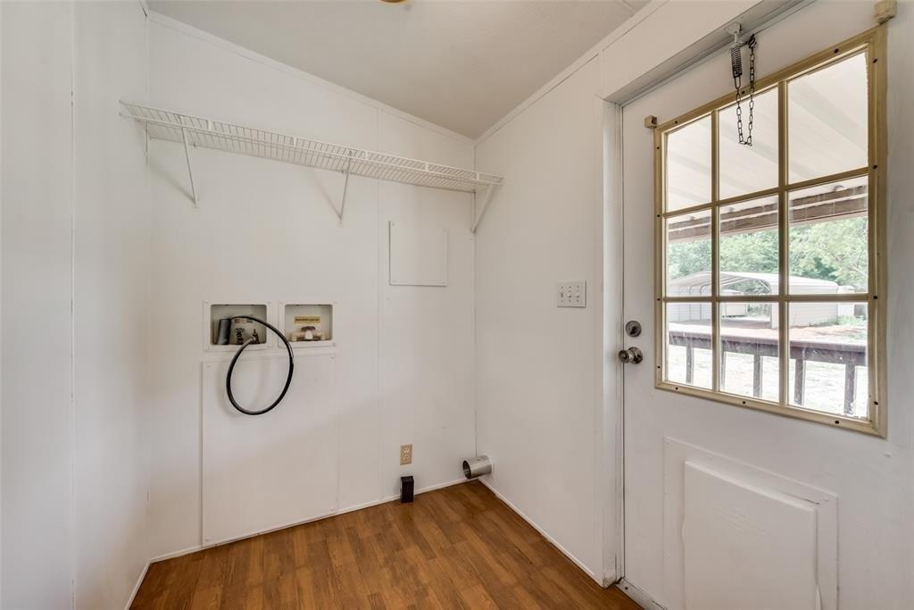Clay Ct, Springtown, TX 76082