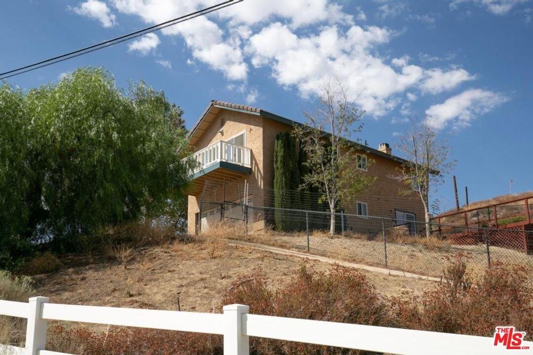 Calva St, Leona Valley, CA 93551