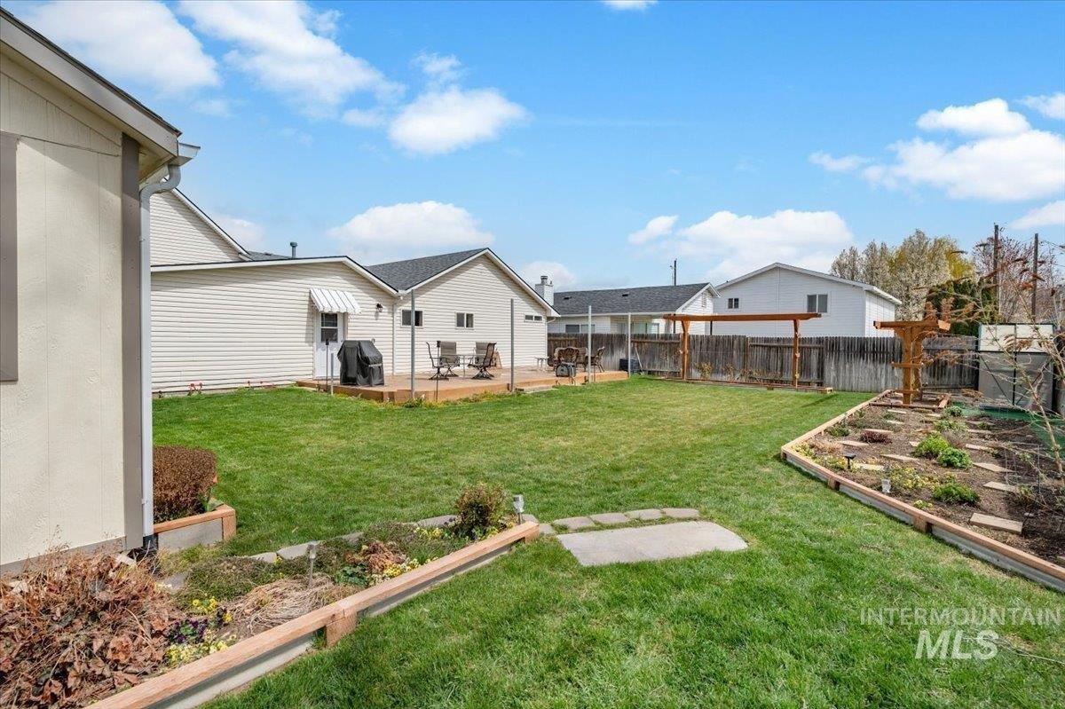 W Abram Dr, Boise, ID 83713