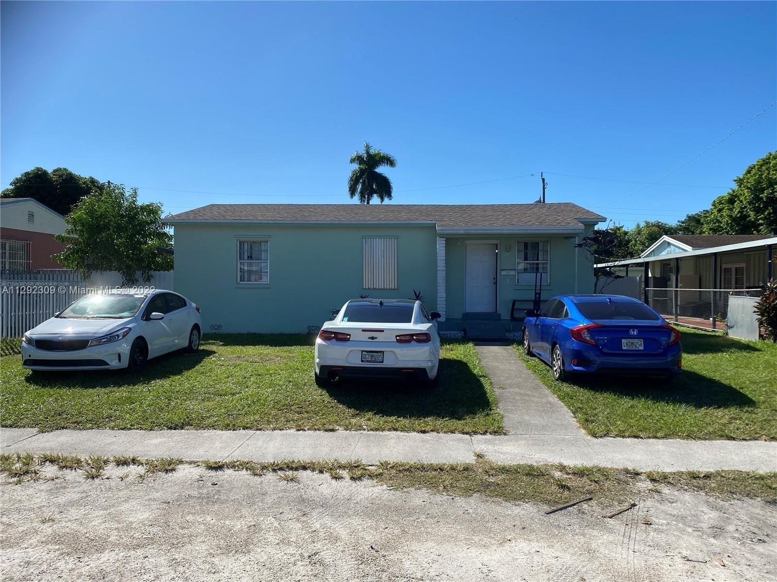 E 40th St, Hialeah, FL 33013