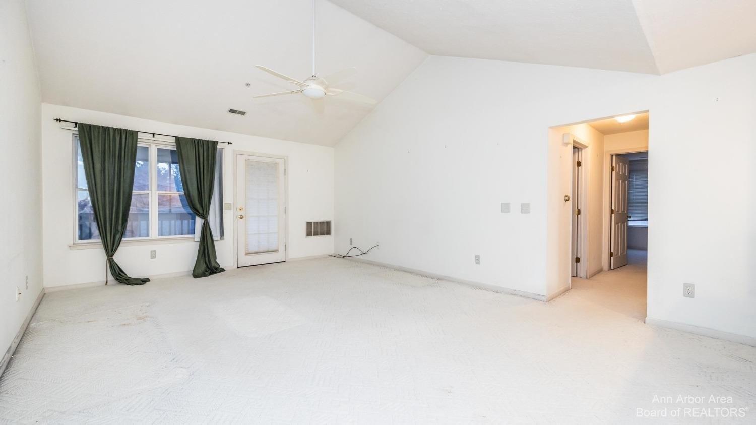 Long Meadow Trl, Ann Arbor, MI 48108