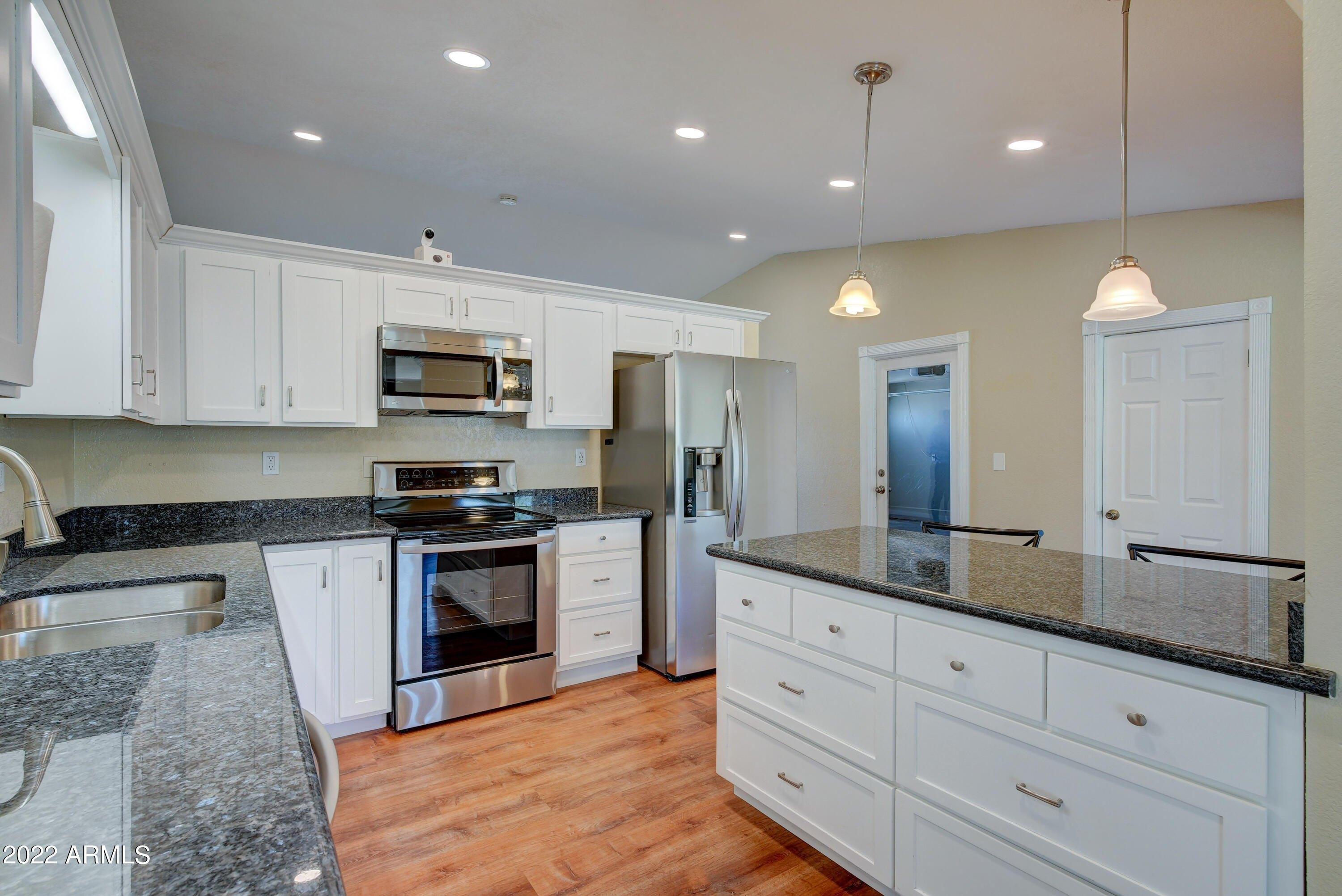 E Libby St, Phoenix, AZ 85032