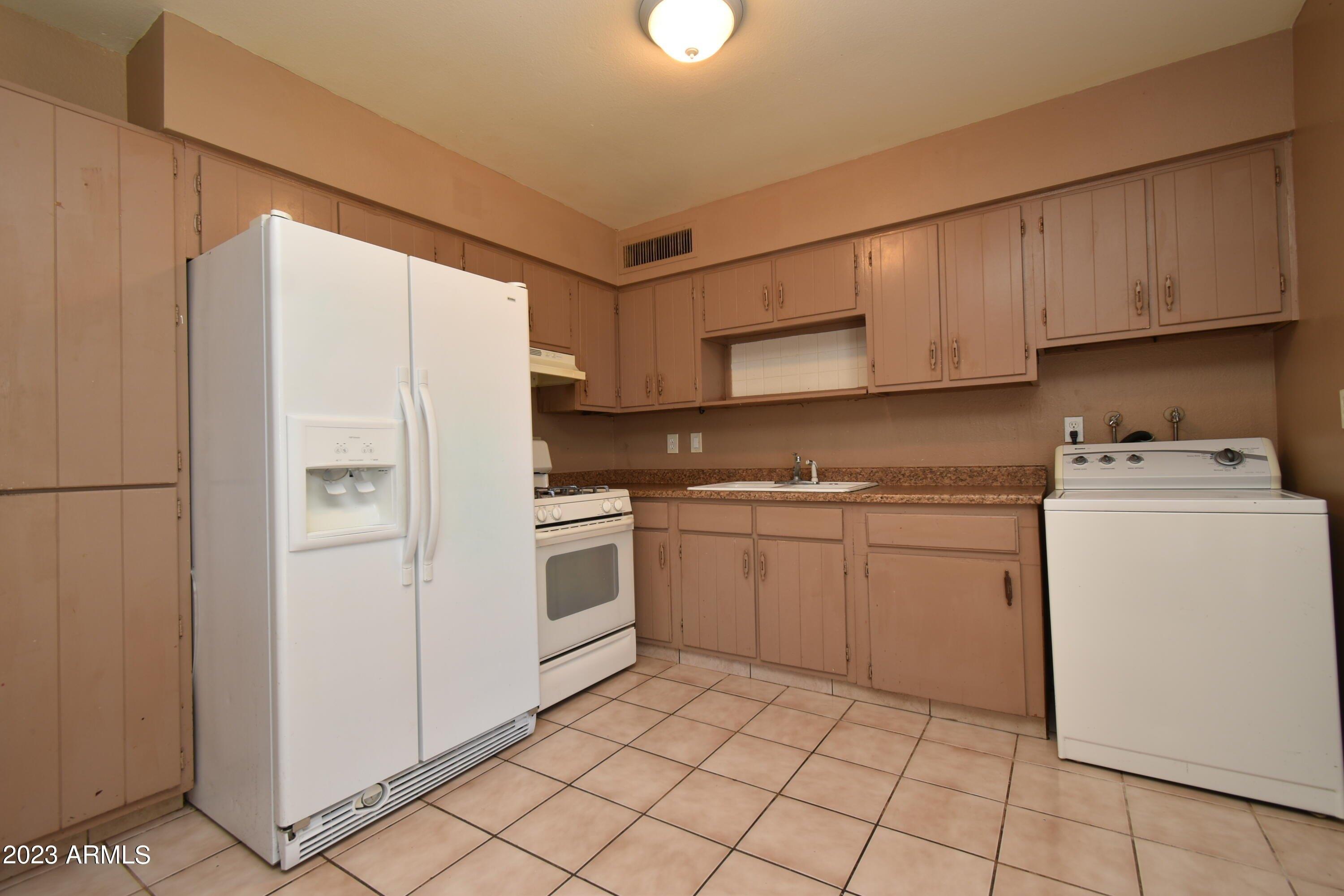 W Poinsettia Dr, Phoenix, AZ 85029