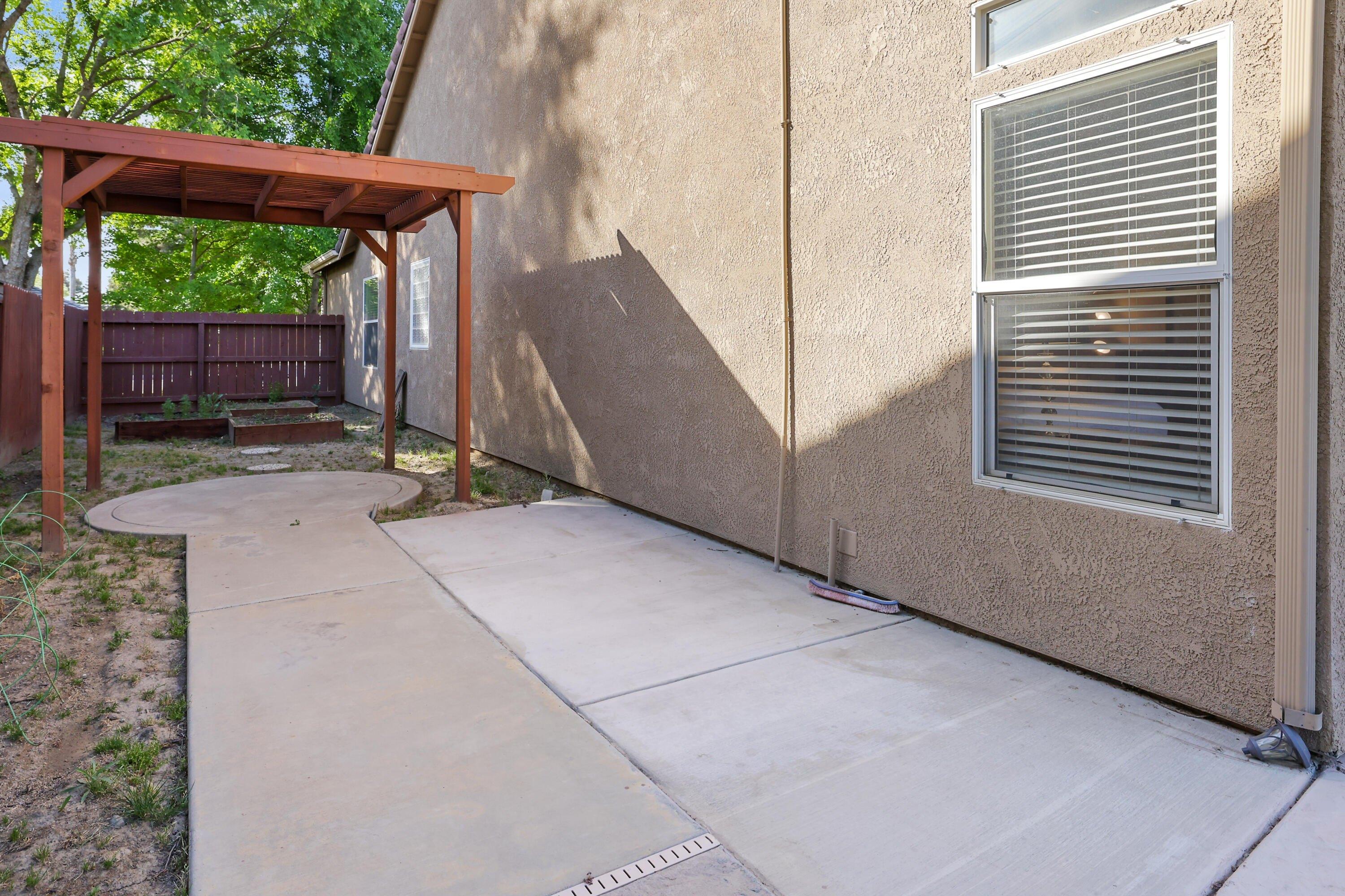 W Perez Ave, Visalia, CA 93291
