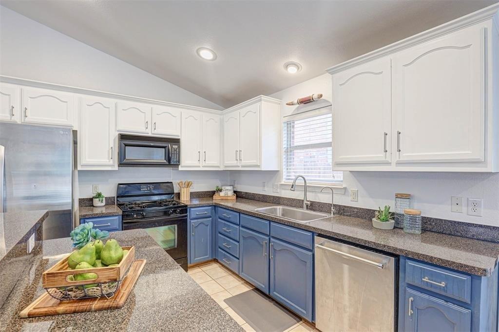 Mountain Lion Dr, Fort Worth, TX 76244