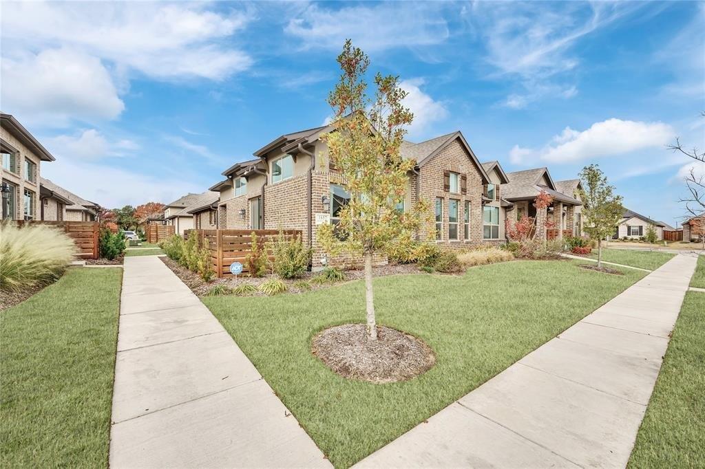 Dewberry Ln, Garland, TX 75042