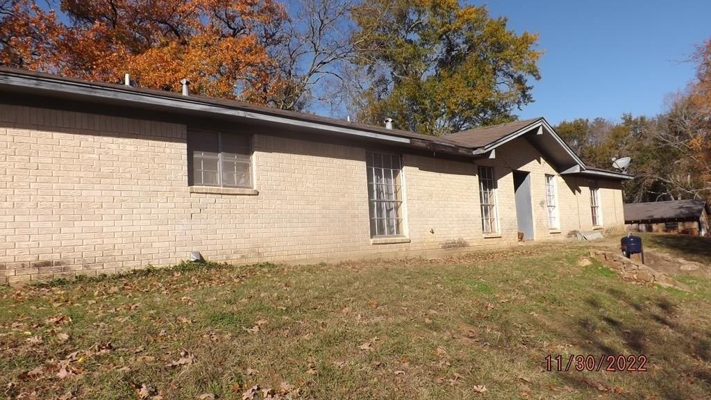 Court Dr, Palestine, TX 75803