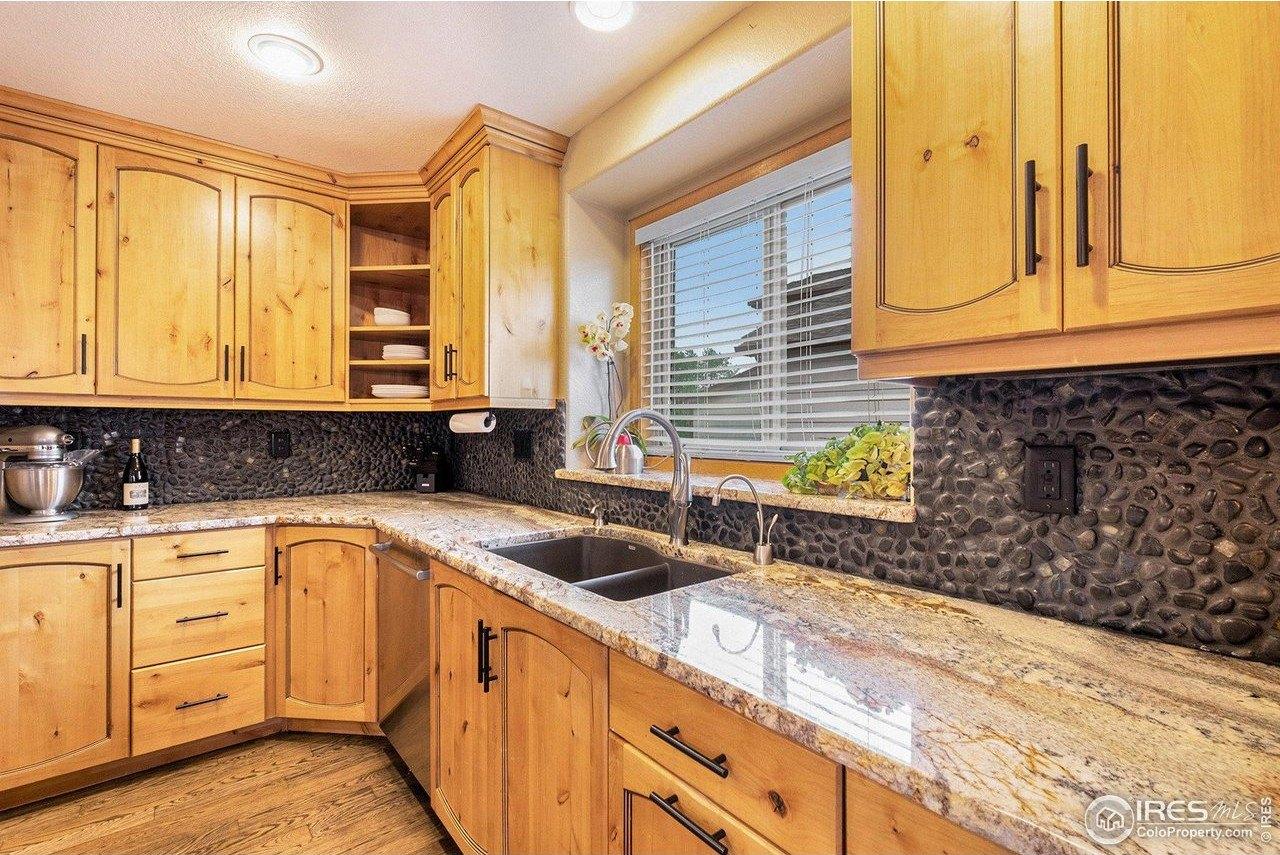 Ambrosia Ct, Fort Collins, CO 80526