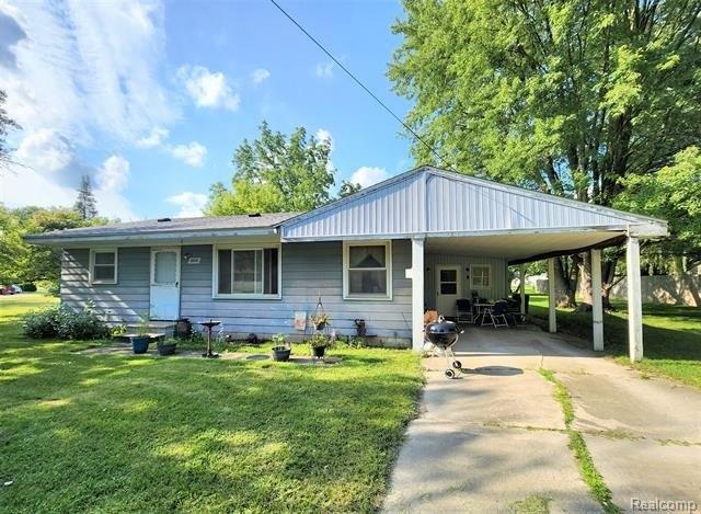 Lucharles Ave, Mount Morris, MI 48458