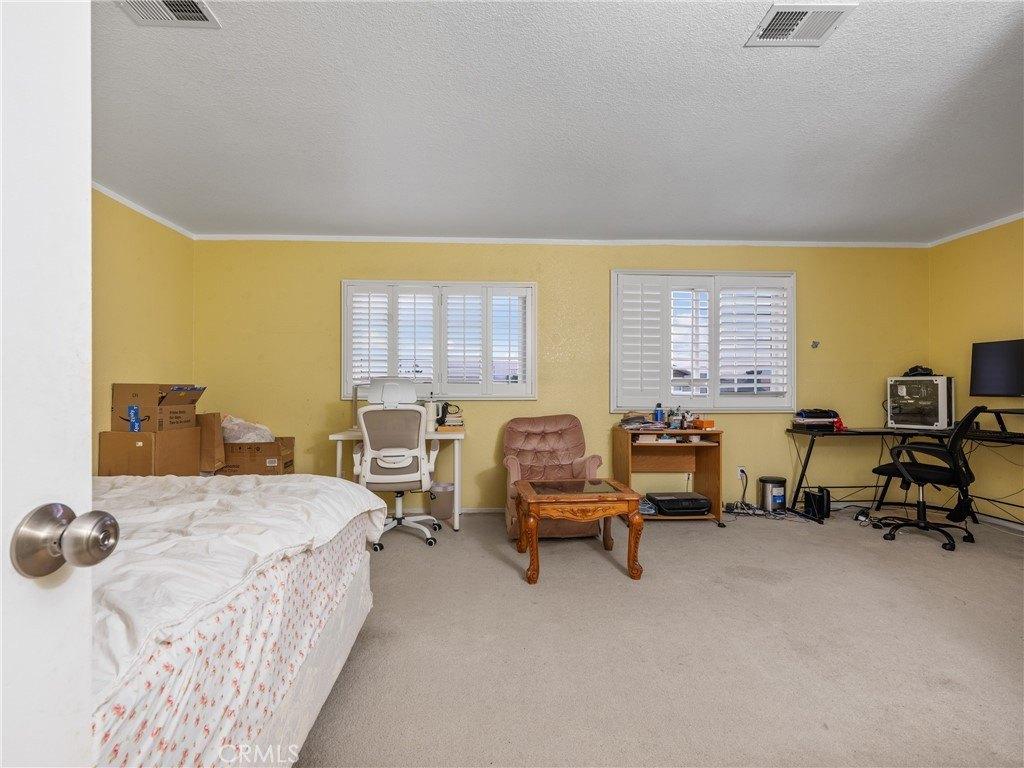 Fontaine Way, Victorville, CA 92394