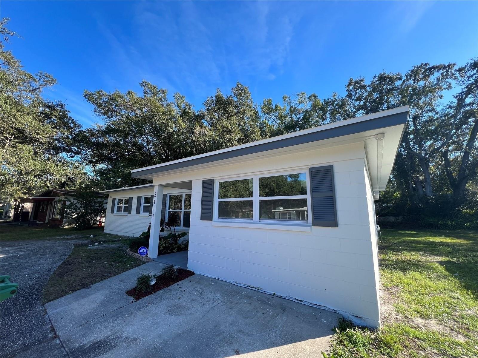 E Hanna Ave, Tampa, FL 33610