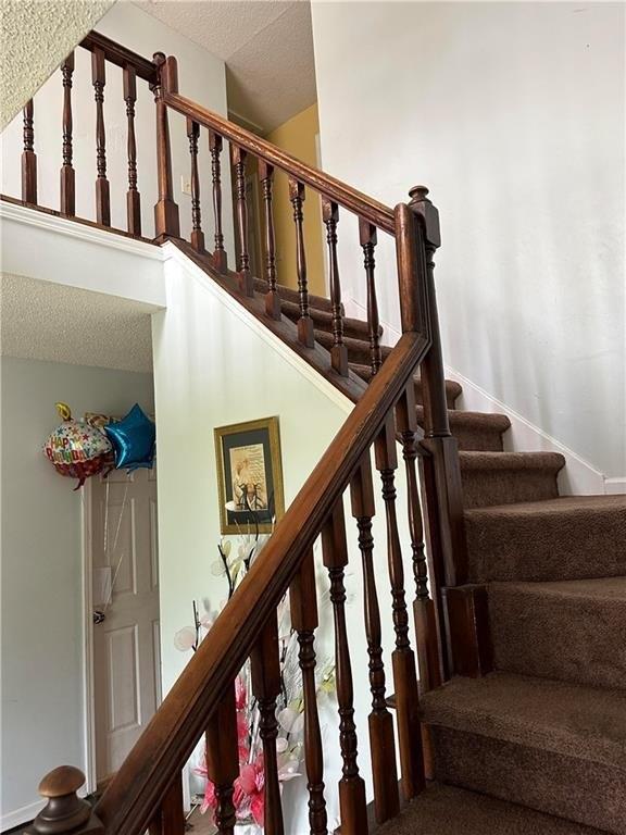 Smithson Dr, Lithonia, GA 30058