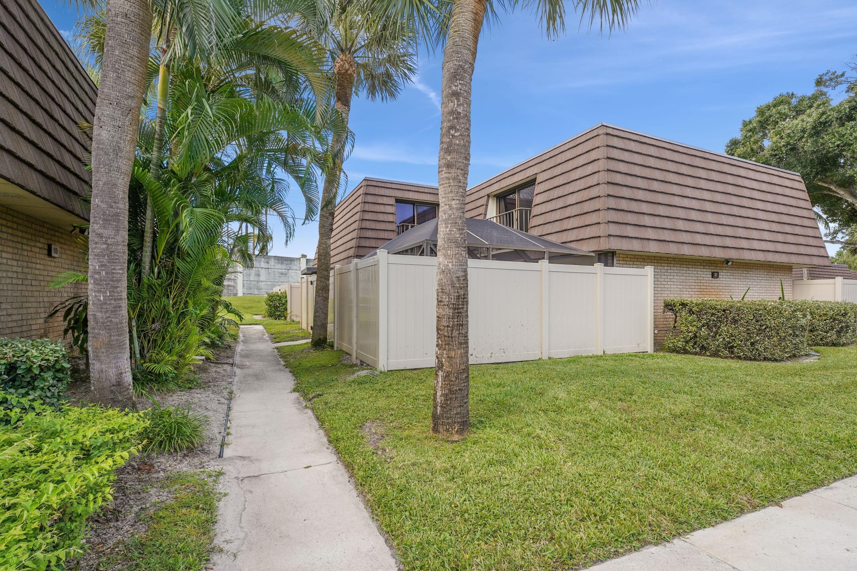 73rd Way, West Palm Beach, FL 33407