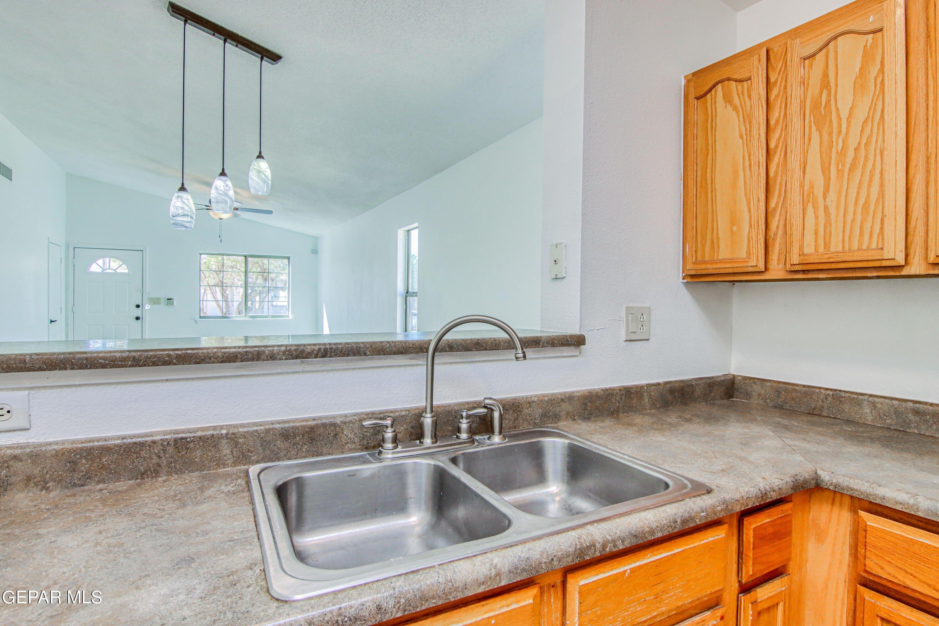 Auburn Sands Dr, El Paso, TX 79934