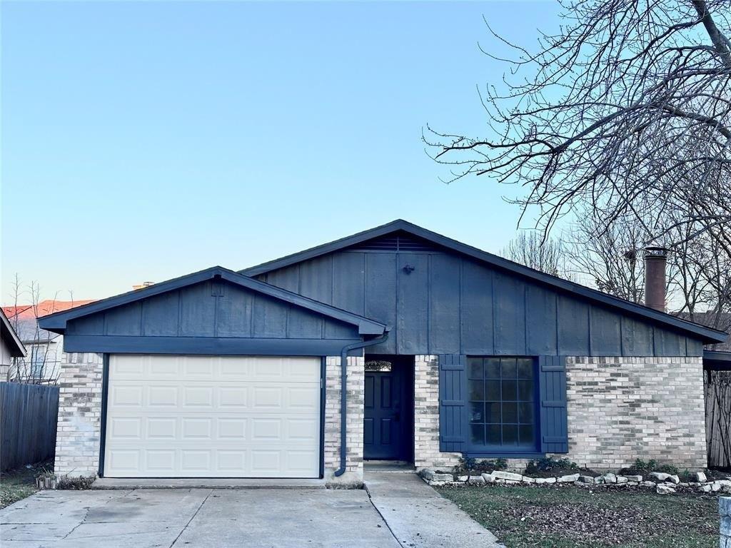 Doolittle Dr, Arlington, TX 76014