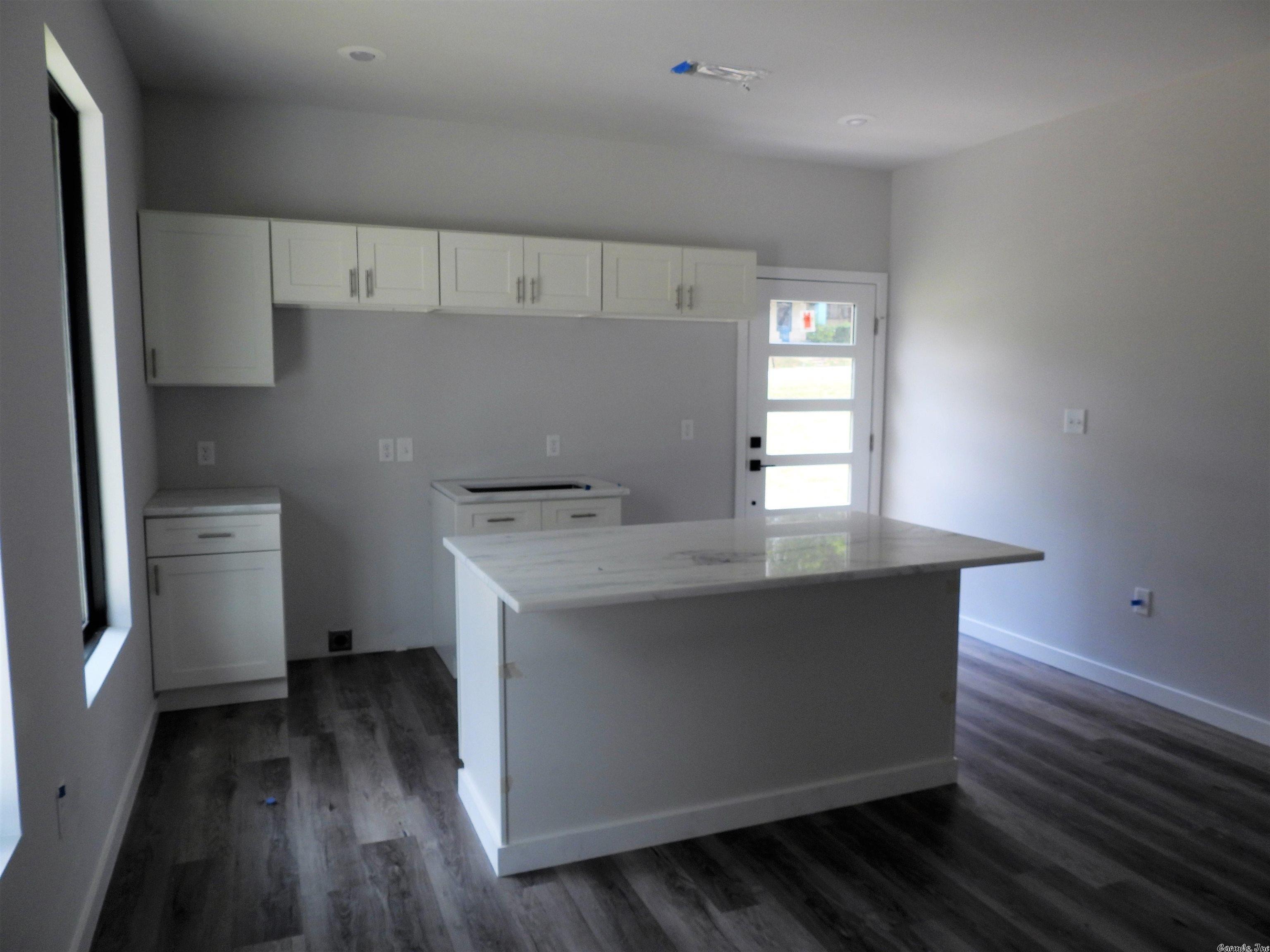 W 11th St, Little Rock, AR 72204