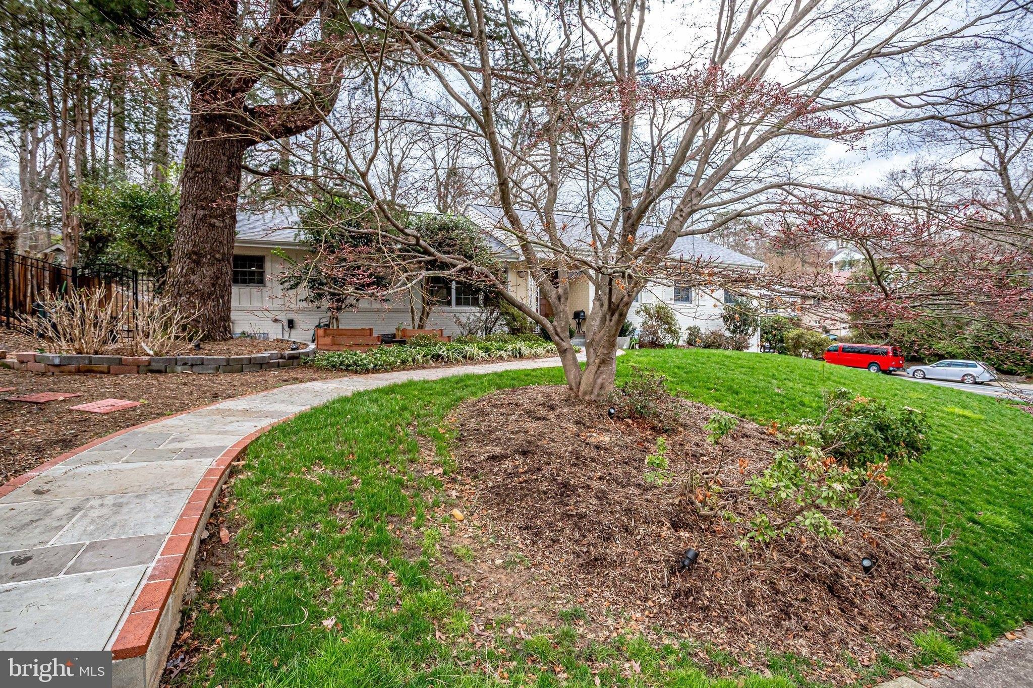 36th St N, Arlington, VA 22207