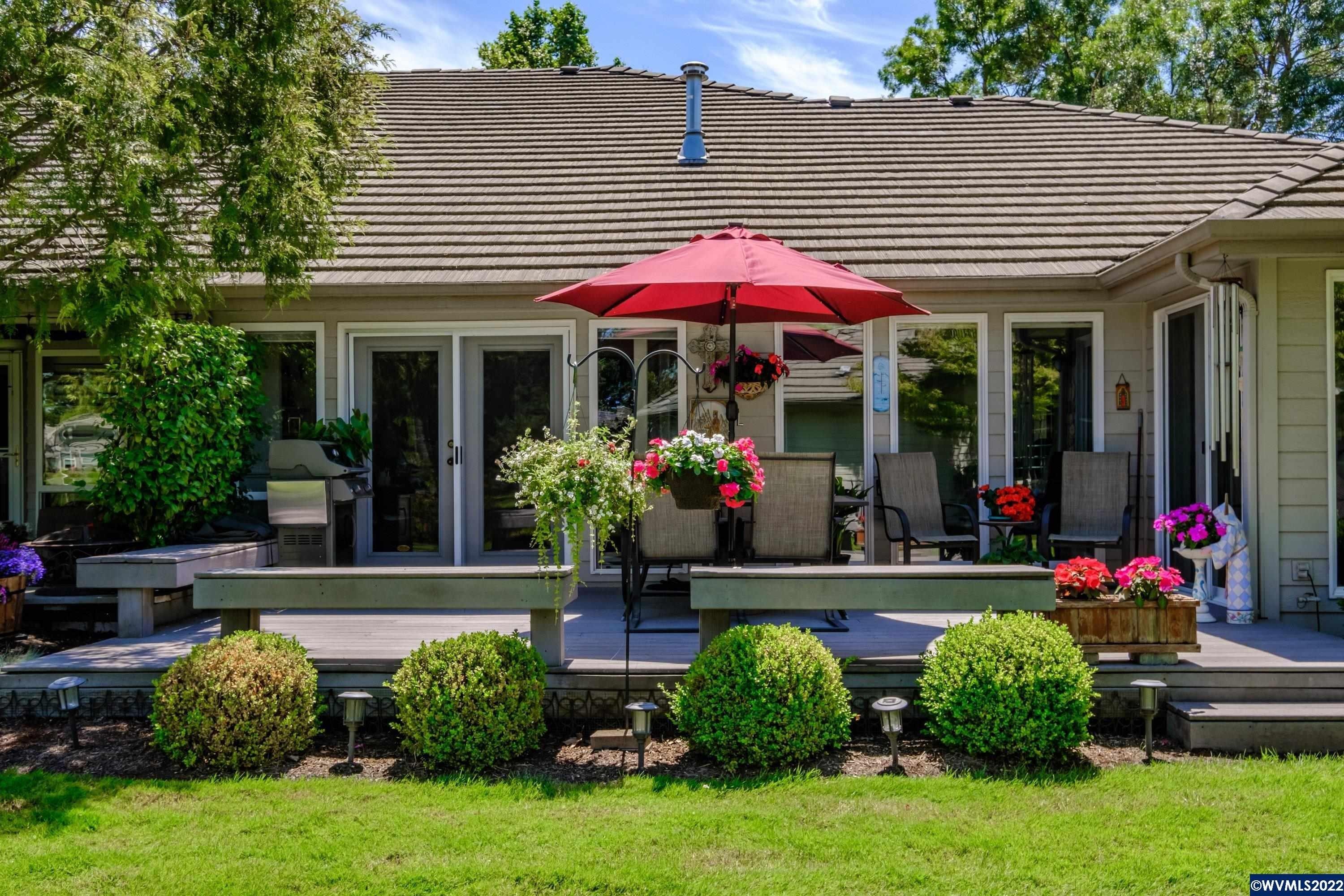 Castle Pines Cir N, Keizer, OR 97303