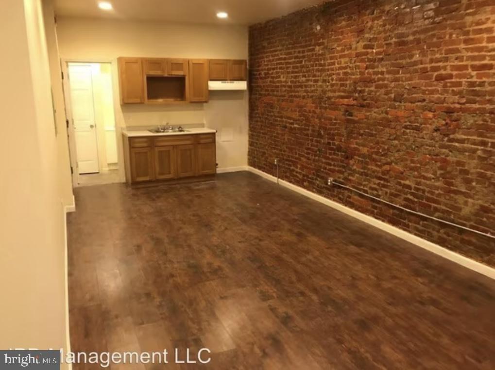 Kensington Ave, Philadelphia, PA 19134