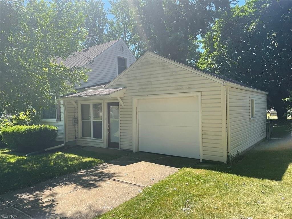 Salem Ave, Akron, OH 44306