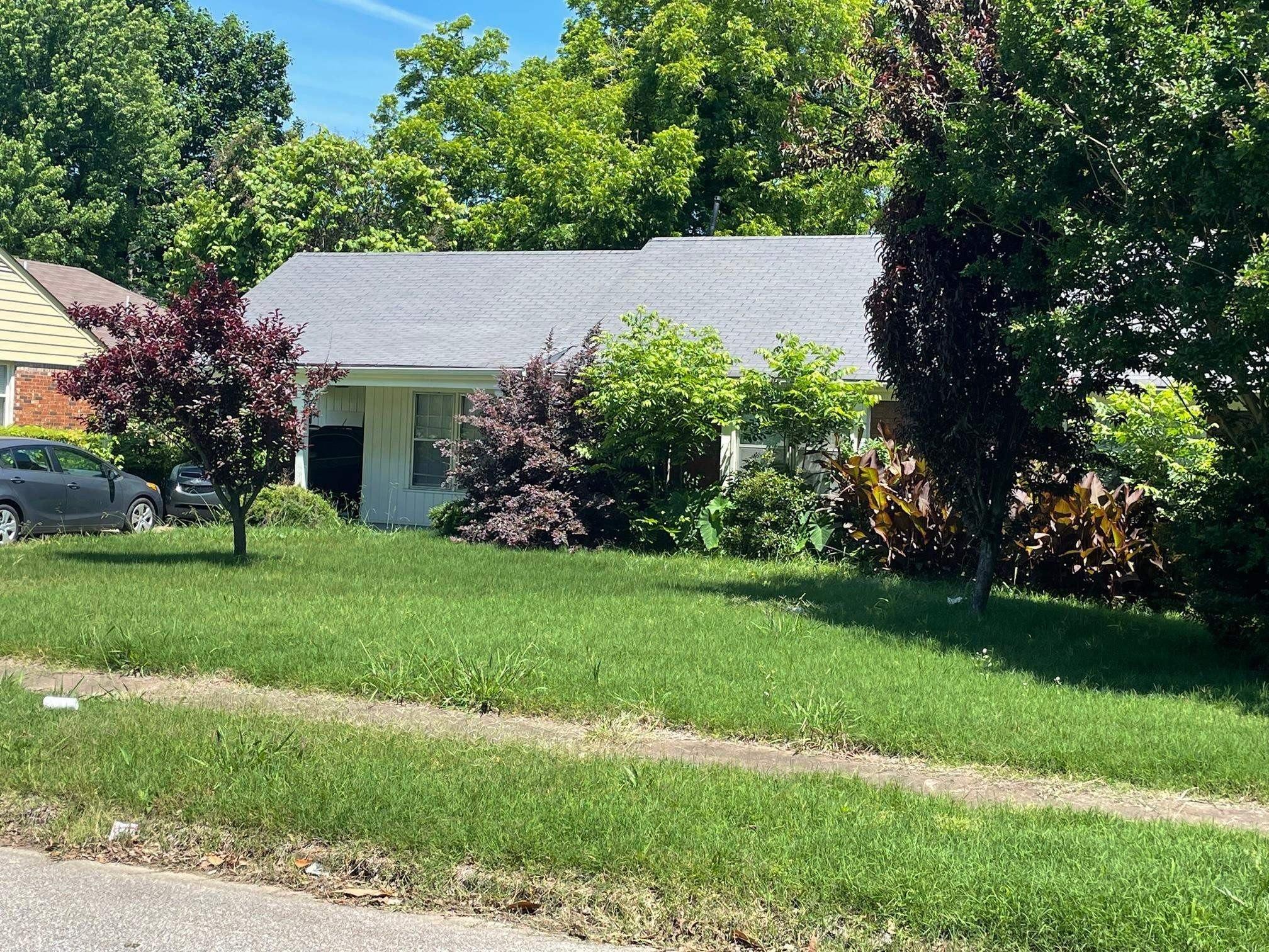 Randall Dr, Memphis, TN 38116