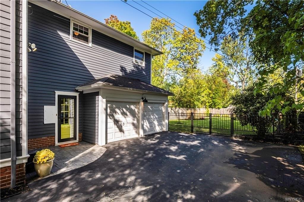 Morris Ave, Buffalo, NY 14214