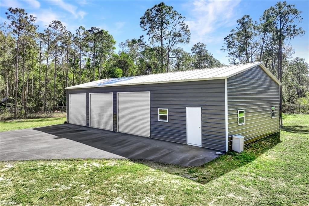 Golden Oaks Ln, Naples, FL 34119