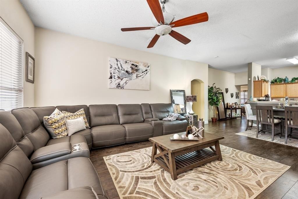 Rio Grande Dr, Grand Prairie, TX 75052