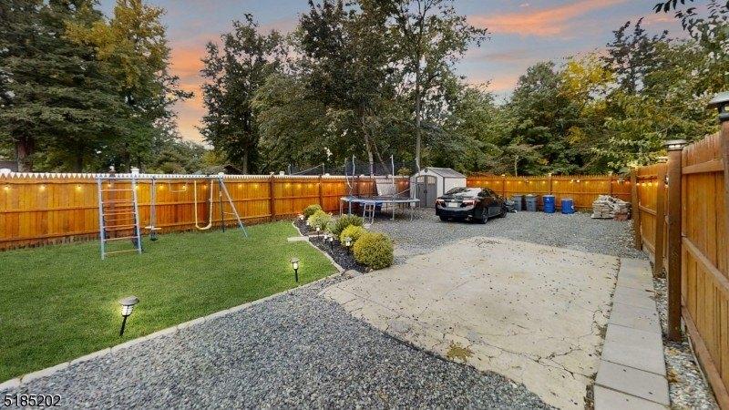 Maple Ter, Rahway, NJ 07065