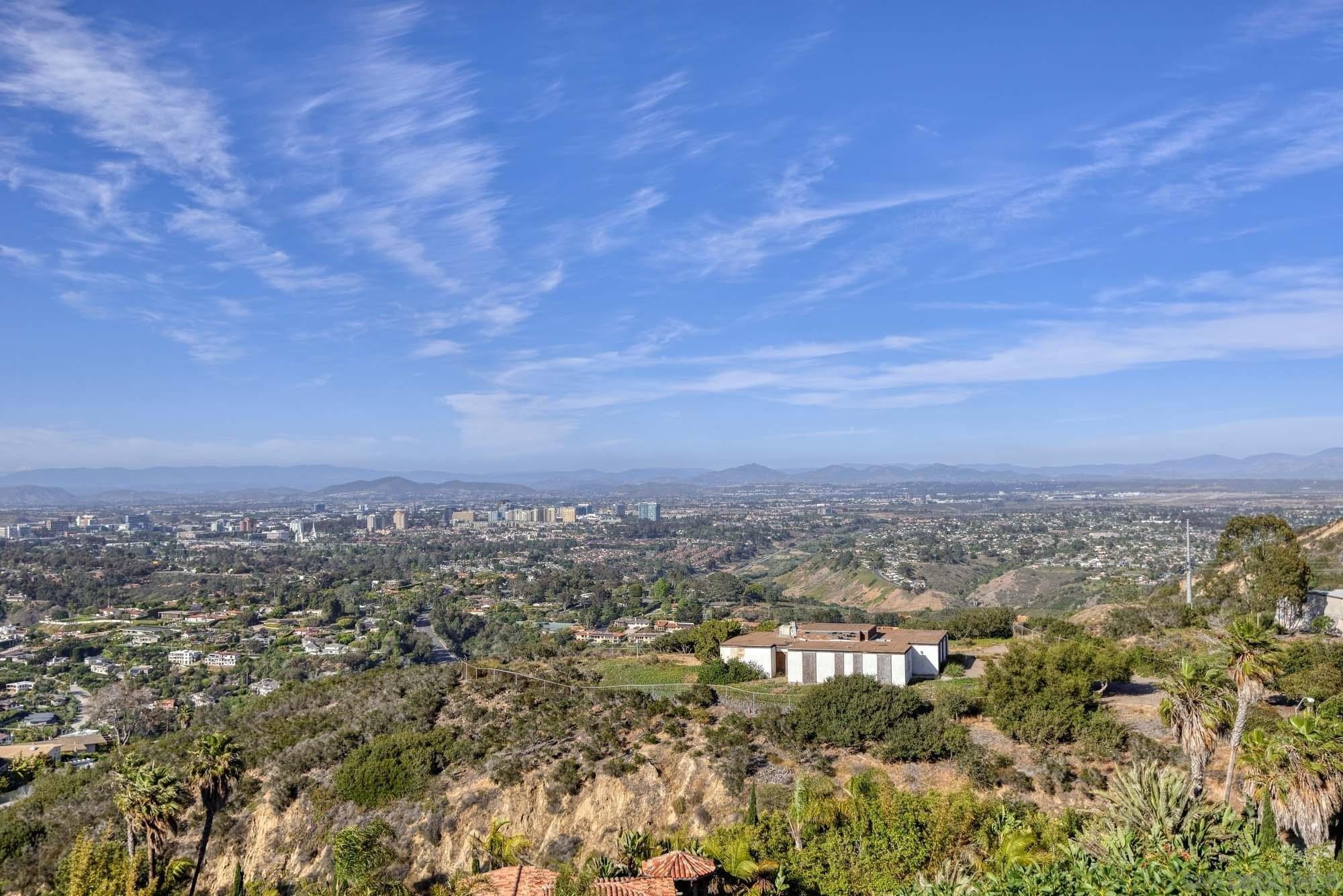 Via Casa Alta, La Jolla, CA 92037