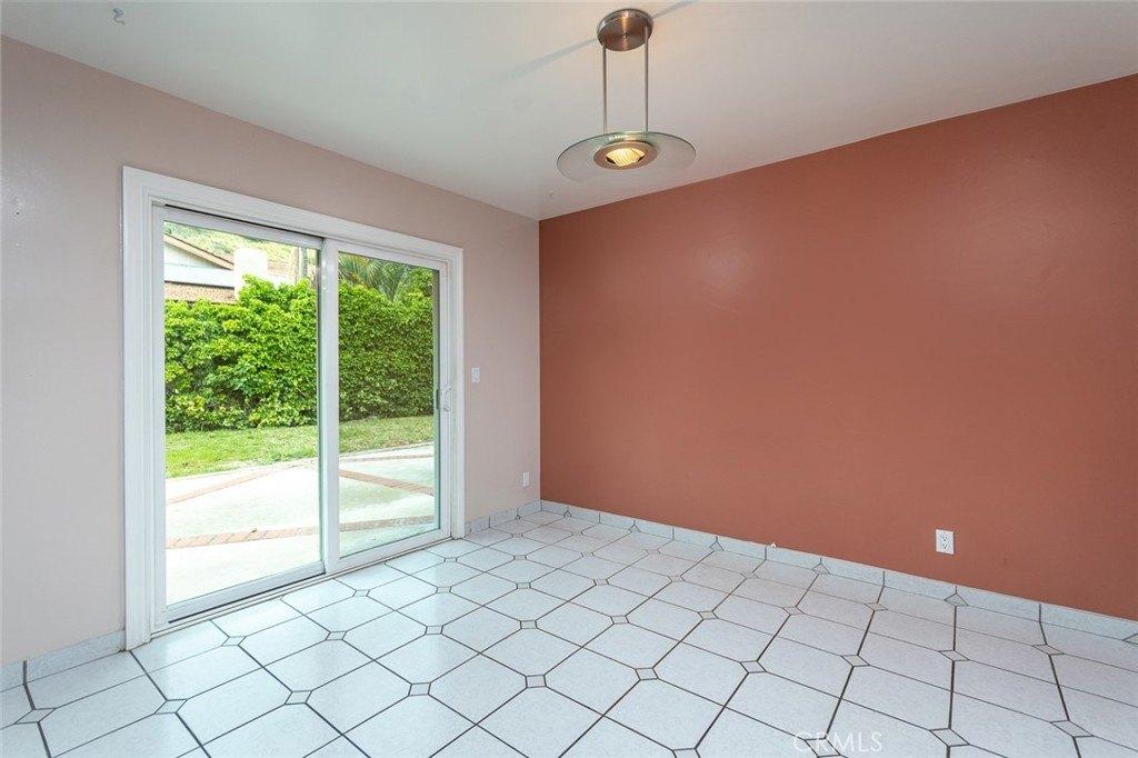 Emerald Isle Dr, Glendale, CA 91206