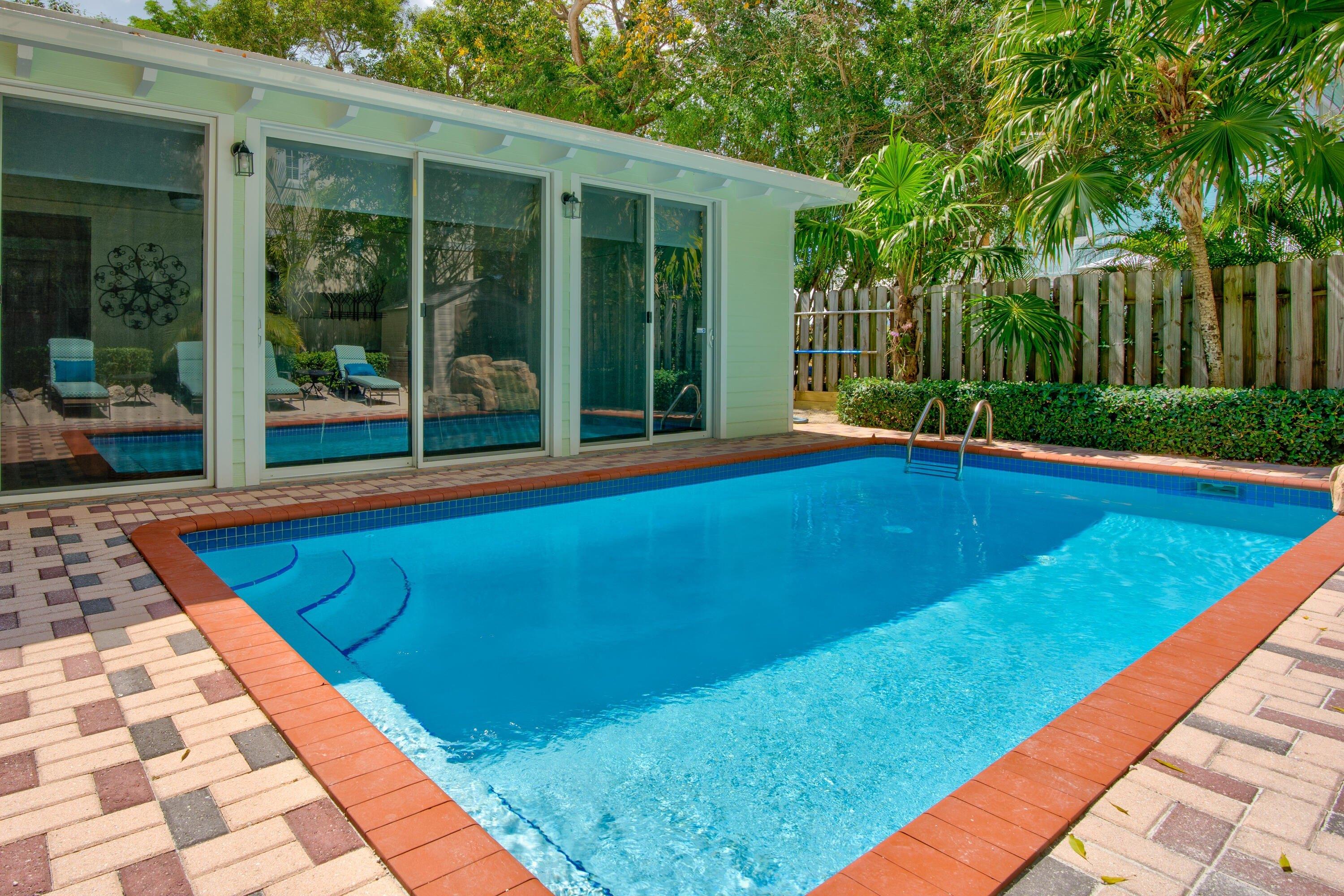 Blue Runner St, Key Largo, FL 33037