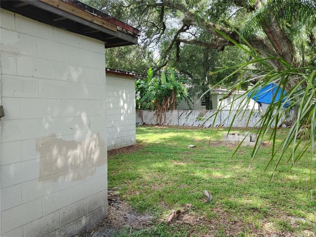 E Henry Ave, Tampa, FL 33610