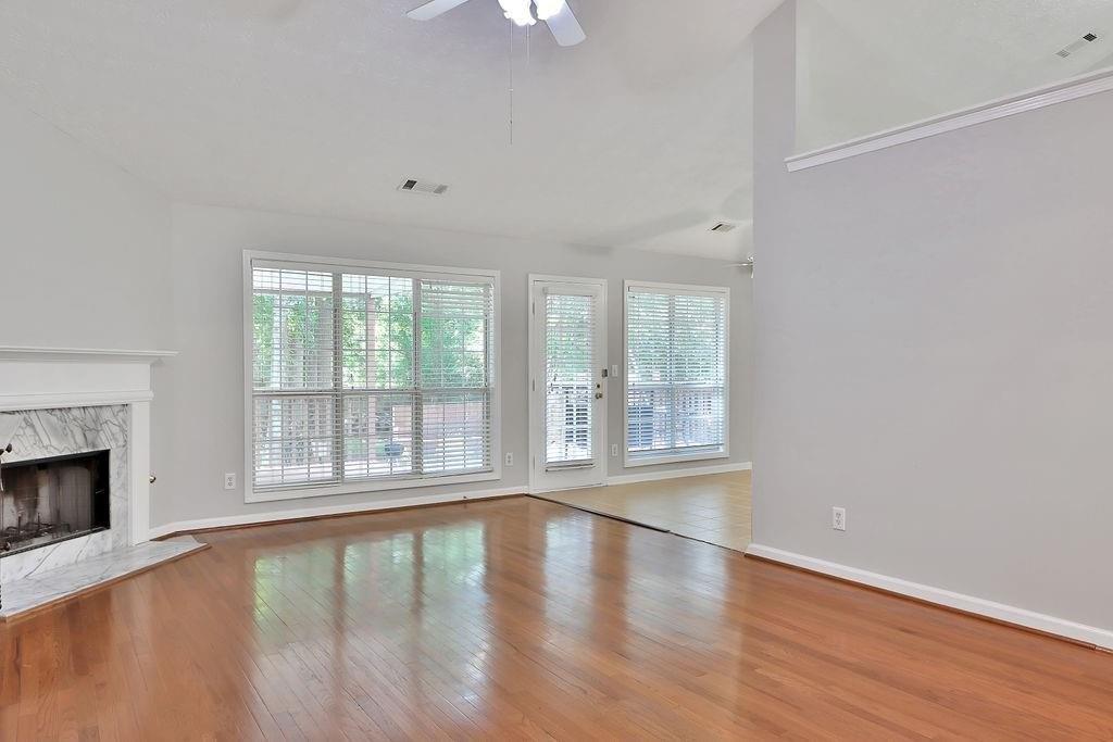 Ashley Crossing Ln, Lawrenceville, GA 30043