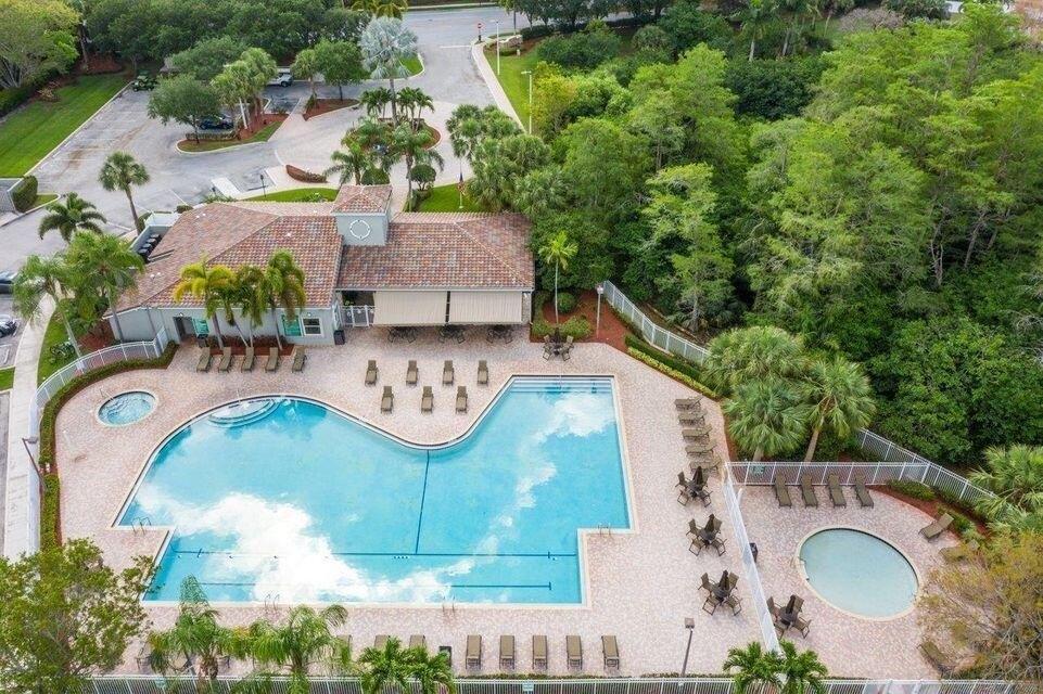 Marbletree Ln, Lake Worth, FL 33467