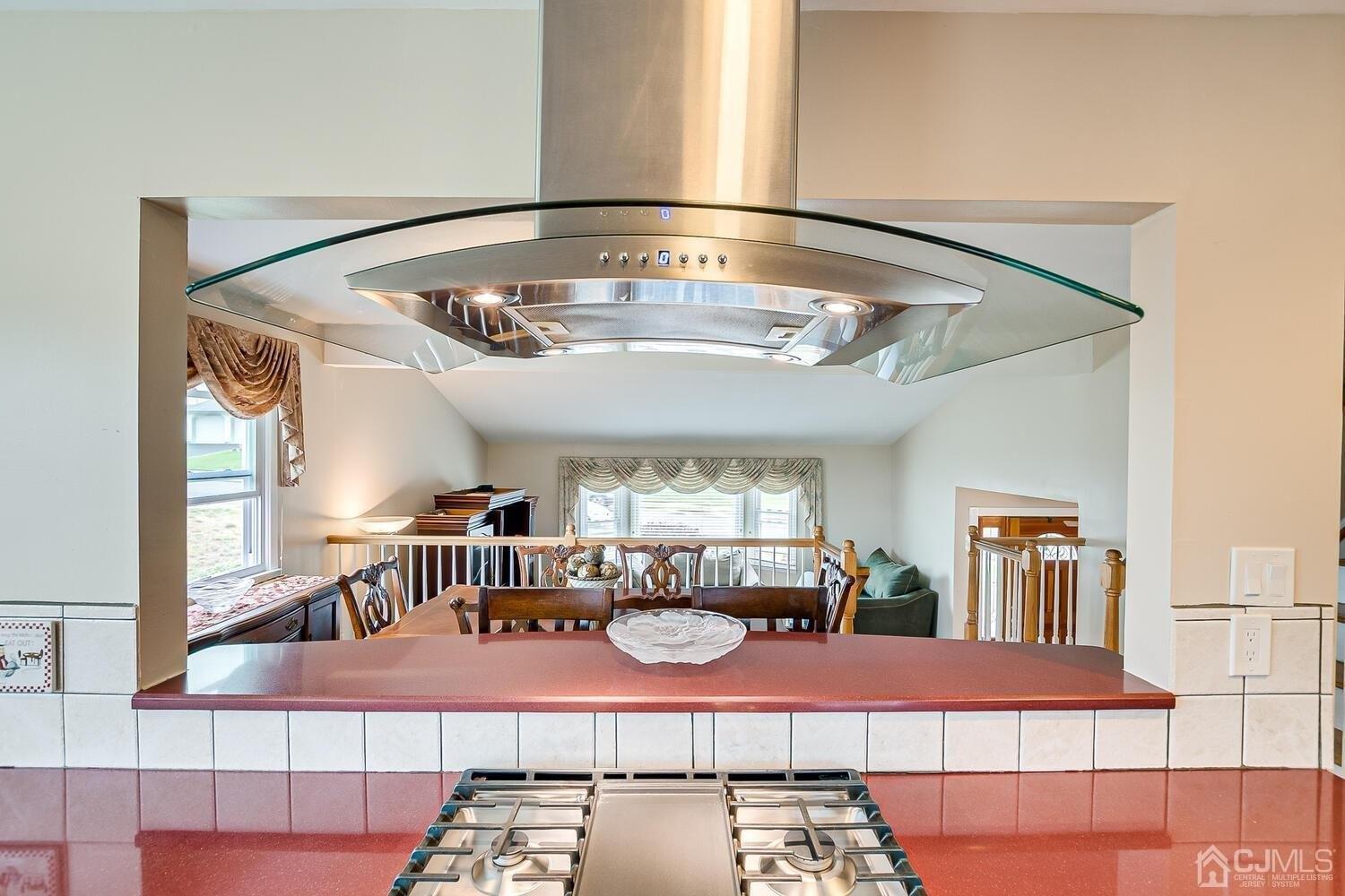 Jensen Rd, Sayreville, NJ 08872
