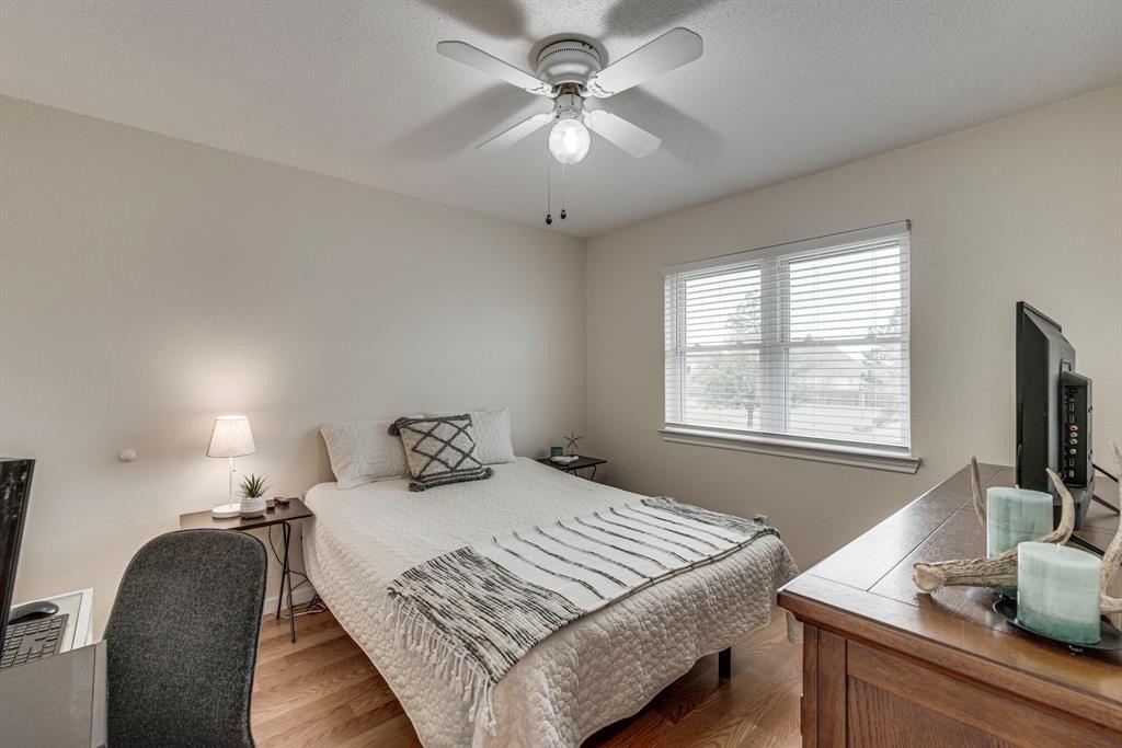 Shallow Creek Dr, Midlothian, TX 76065
