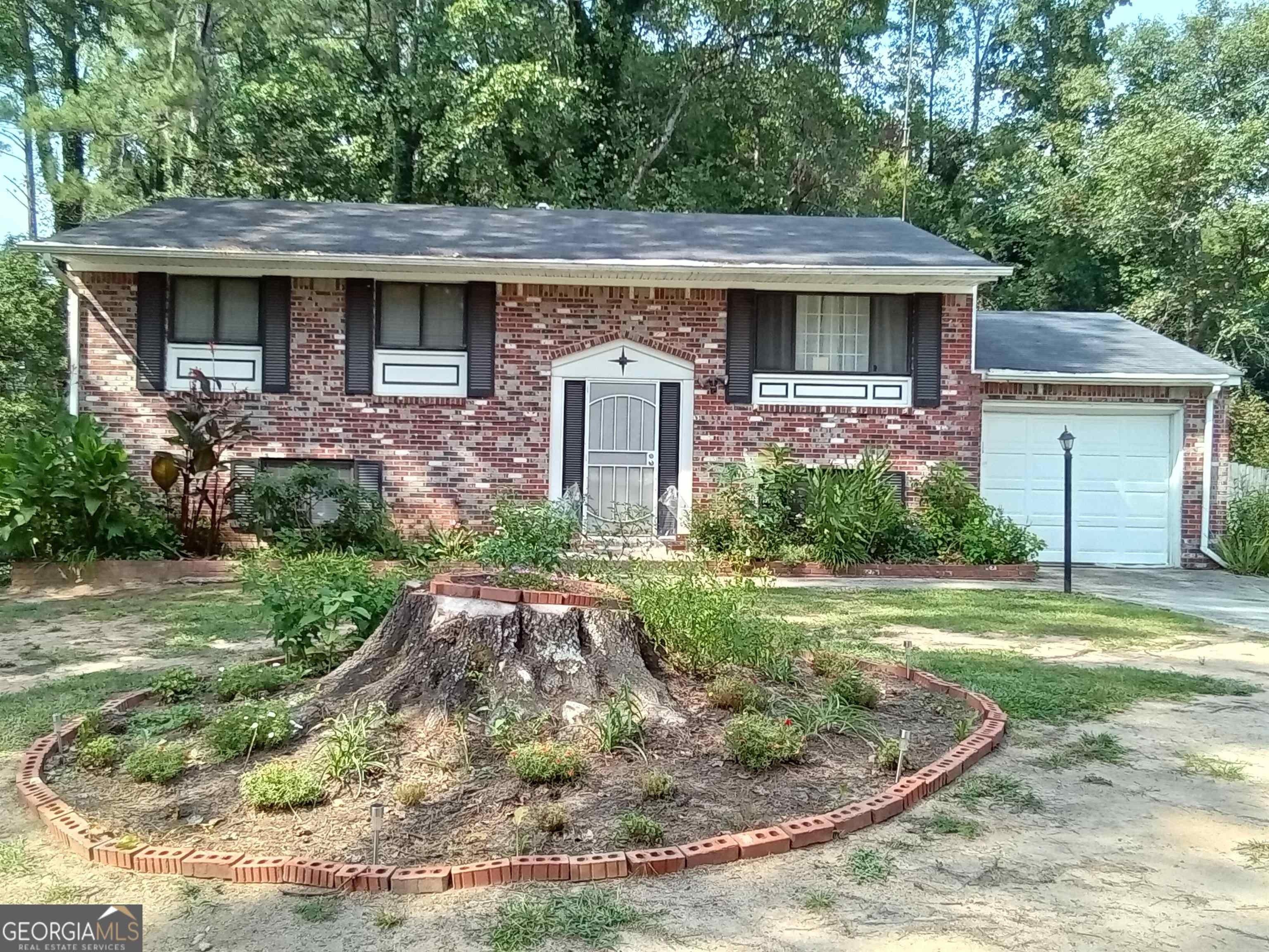Cedar Creek Ln, Riverdale, GA 30296