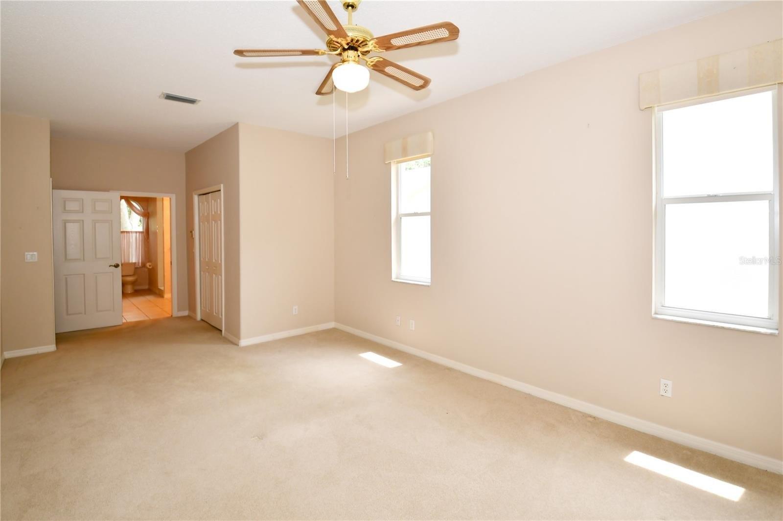 Oak Run Ct, Seminole, FL 33776